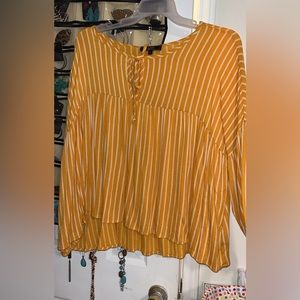 Cute L&B top size L
